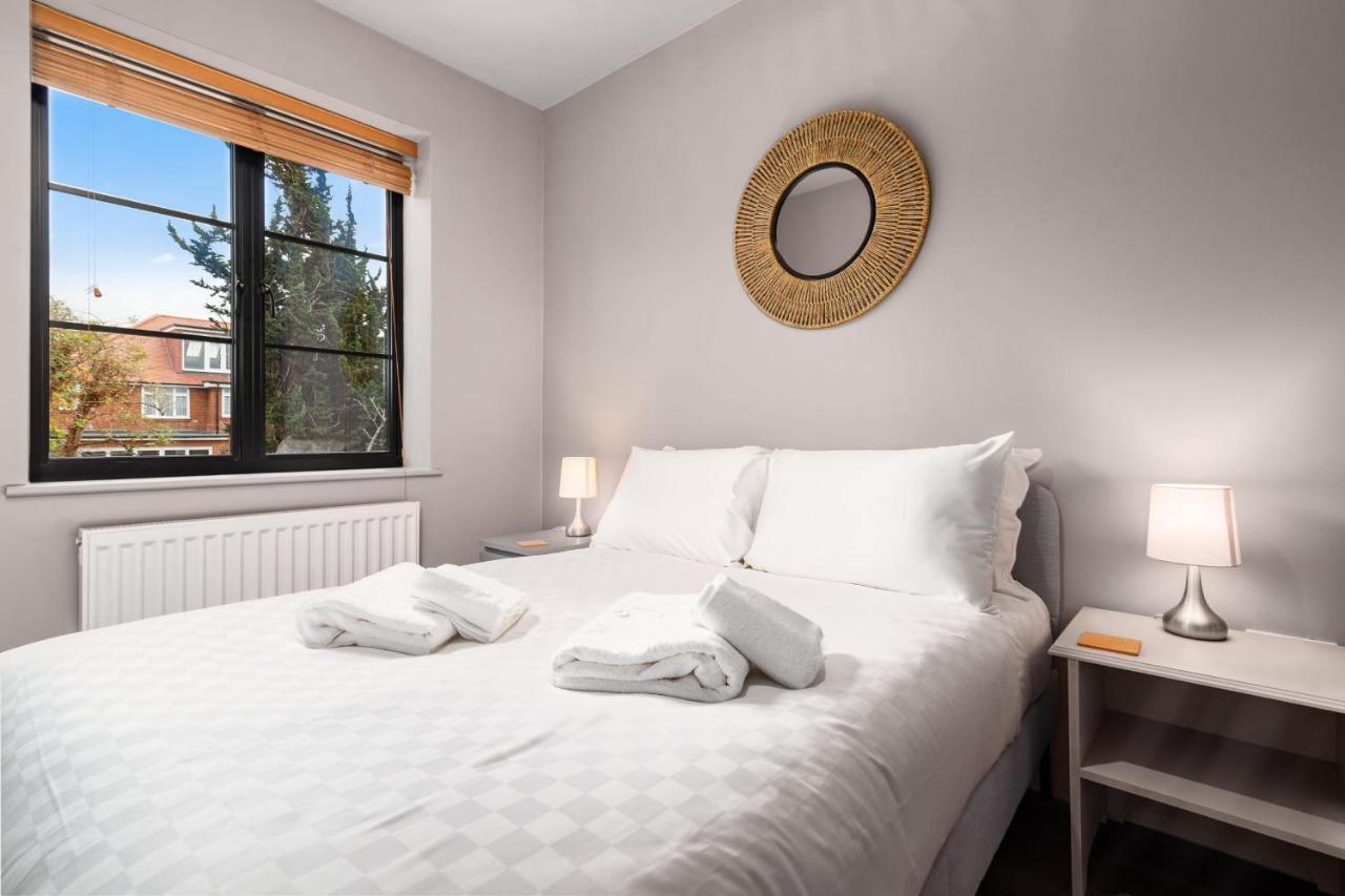 Lovely 2-Bed Apartment - Hosted By Guestready London Eksteriør bilde